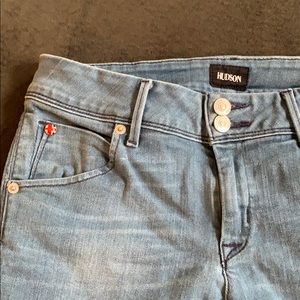 Hudson’s light wash straight leg